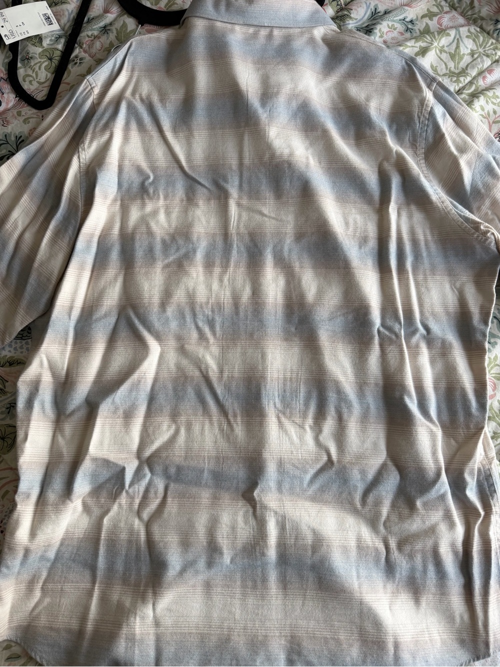 Travis Mathew Button down - Picture 2 of 2